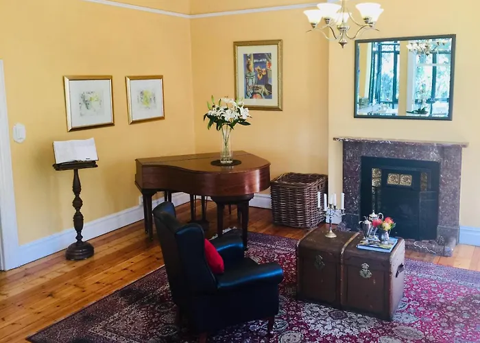 Mediterranean Villa Guesthouse